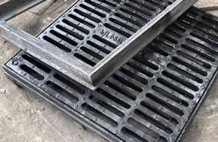 SONG CHẮN RÁC GANG CẦU CÓ KHUNG SCRC-K9528